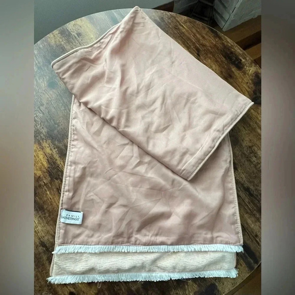 Family Gatherings | beaded pumpkin table runner - Picture 12 of 14